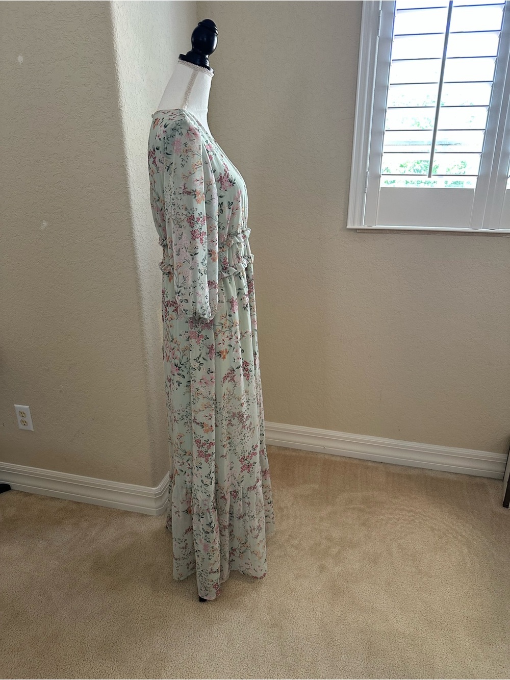 Mint Green Floral Maxi Dress with Elastic Smocked Waist - Picture 5 of 8